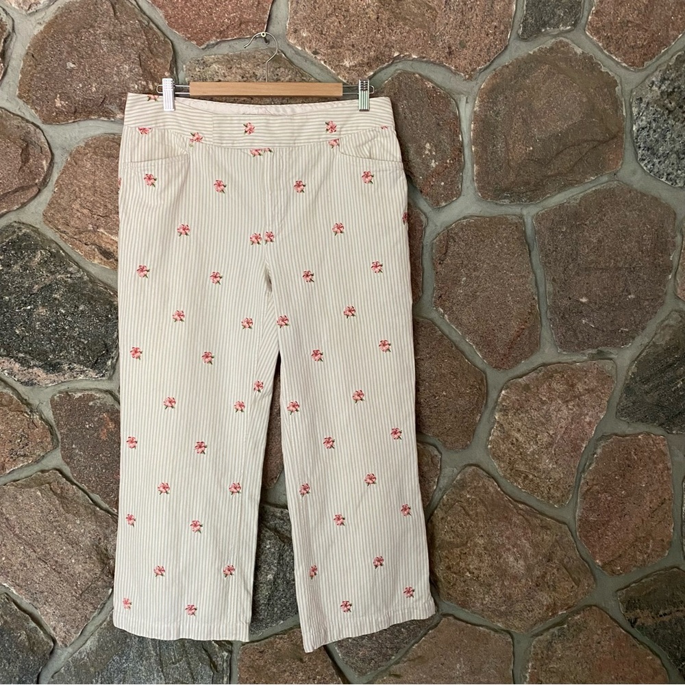 🌺Tommy Hilfiger striped summer pants with floral embroidery
